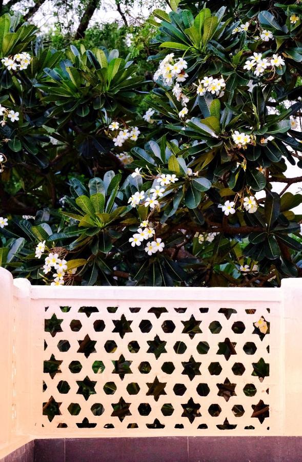 Parul - Elegant Heritage Home At The Heart Of Shantiniketan エクステリア 写真